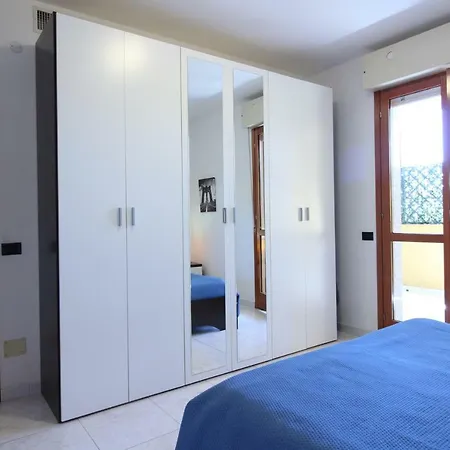 Stylish Apt Three Mins From Poetto Quartu SantʼElena