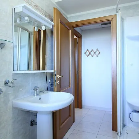 Stylish Apt Three Mins From Poetto