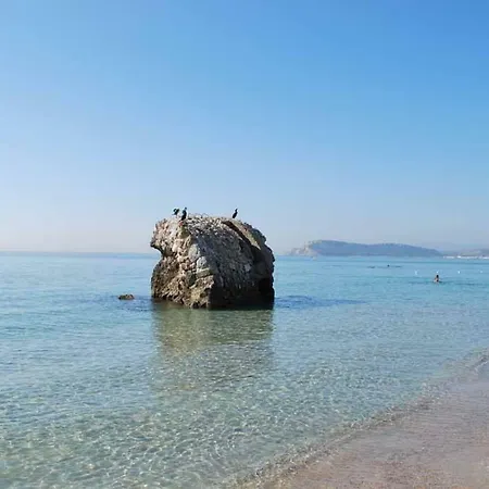Stylish Apt Three Mins From Poetto 酒店 *